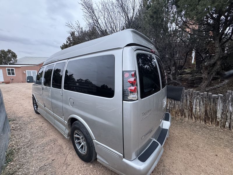 Picture 2/22 of a Hard to find AWD, Raised Roof Van, optional 2nd row seats for sale in Santa Fe, New Mexico