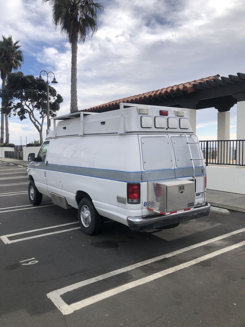 Picture 3/13 of a 2002 Ford E350 camper van  for sale in San Clemente, California