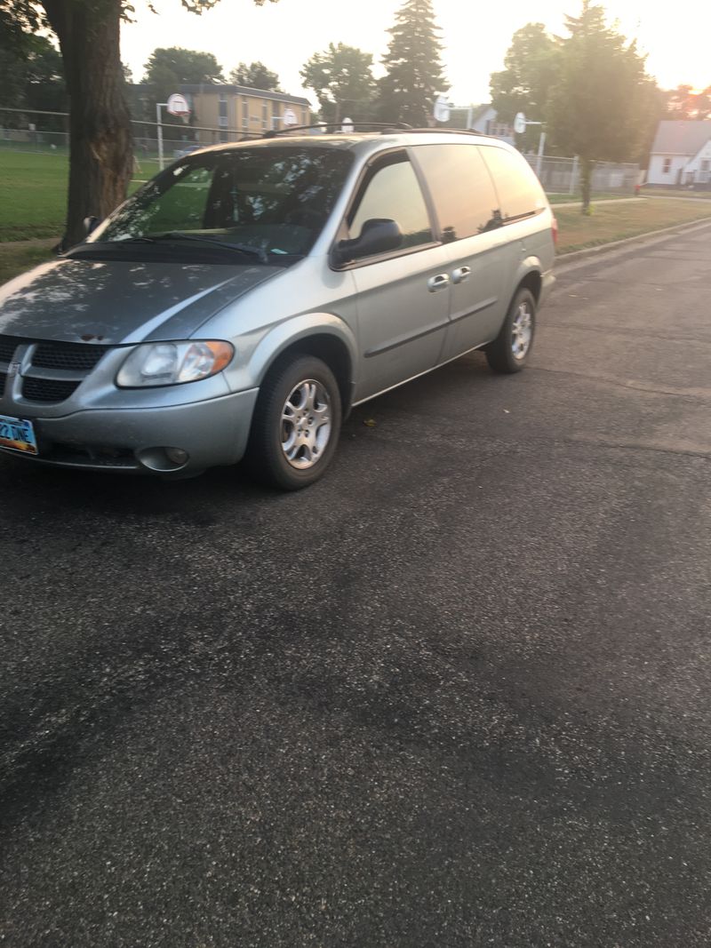 Picture 2/5 of a 2003 dodge caravan AWD for sale in Dickinson, North Dakota