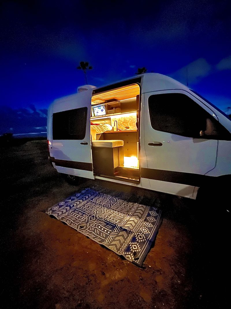 Picture 2/9 of a 2020 Mercedes Benz High Roof Stealth Sprinter for sale in Los Angeles, California