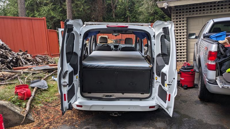 Picture 4/9 of a 2017 Ford Transit Connect XLT for sale in Seattle, Washington
