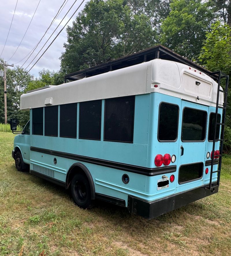 Picture 5/23 of a 2010 Chevy Express 3500 Skoolie for sale in Seabrook, New Hampshire