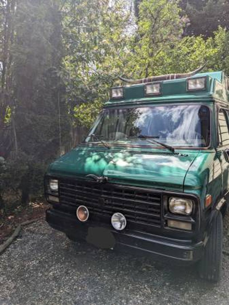 Picture 2/16 of a "The Hulk" (AKA Bruce Vanner) Camper Van for sale in Portland, Oregon