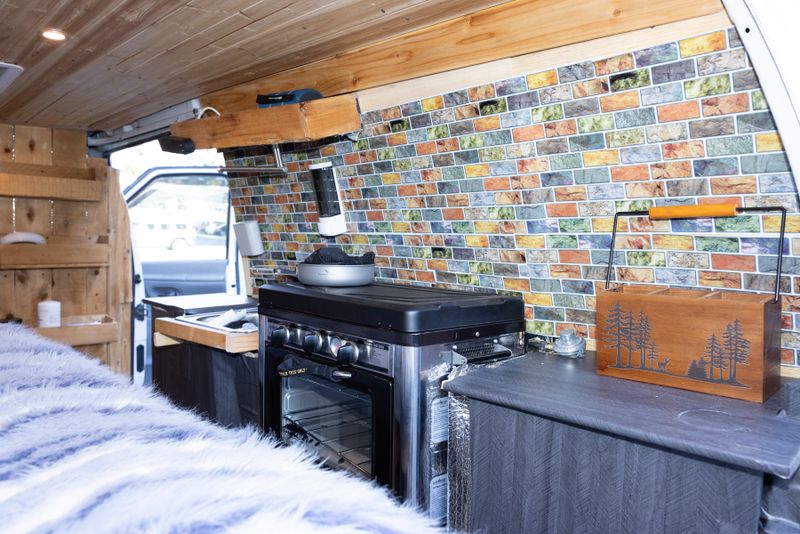 Picture 3/20 of a 2006 Ford Econoline Stealth City Camper Van for sale in Huntington Beach, California