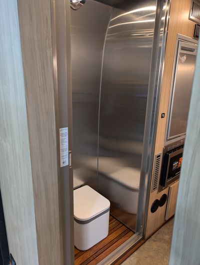 Picture 8/39 of a 2023 Build, Off Grid, 4 season Van, Demo sale. for sale in Hopkinsville, Kentucky