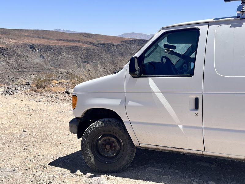 Picture 2/12 of a 2006 Ford E-250 Camper Van for sale in Kent, Washington