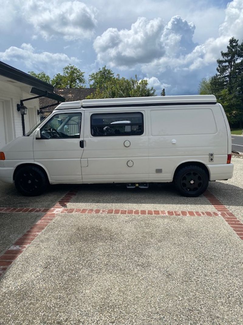 Picture 2/12 of a VW Eurovan Winnebago Camper Special for sale in Davis, California