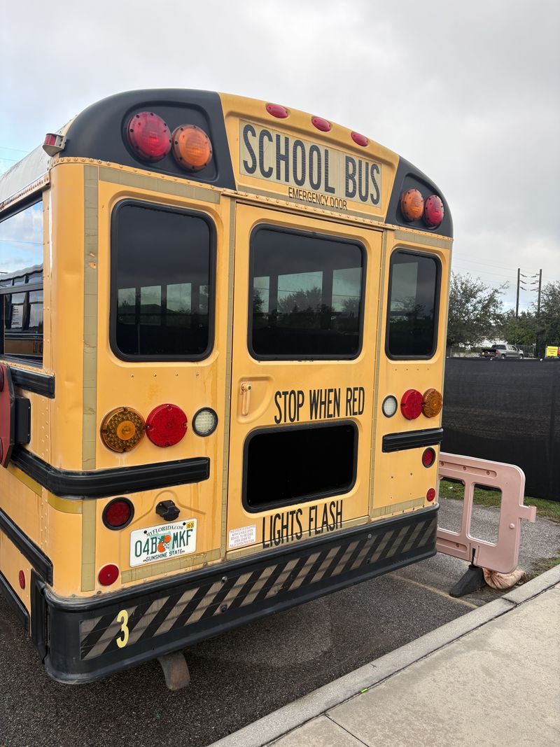 Picture 1/10 of a 2007 international for sale in Saint Cloud, Florida