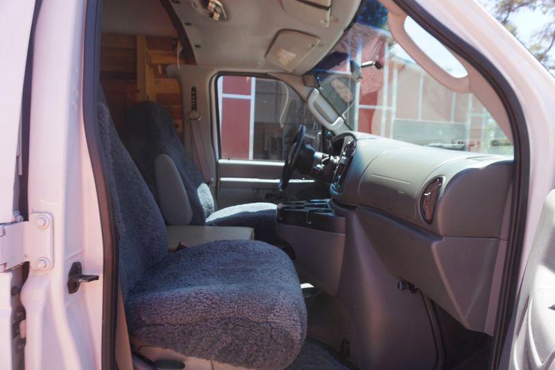 Picture 3/25 of a 2008 Ford E350 Extended Van  for sale in Peoria, Arizona