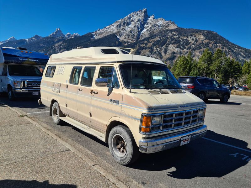 Picture 3/10 of a 1988 dodge ram b250 (need to be sold ASAP) for sale in Las Vegas, Nevada