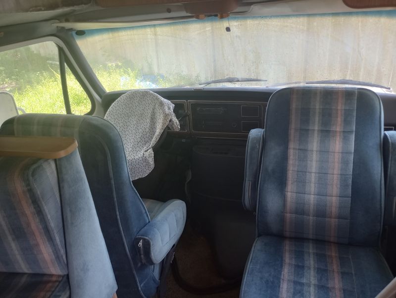Picture 5/6 of a 1989 Ford Econoline Jayco Series  for sale in Tampa, Florida