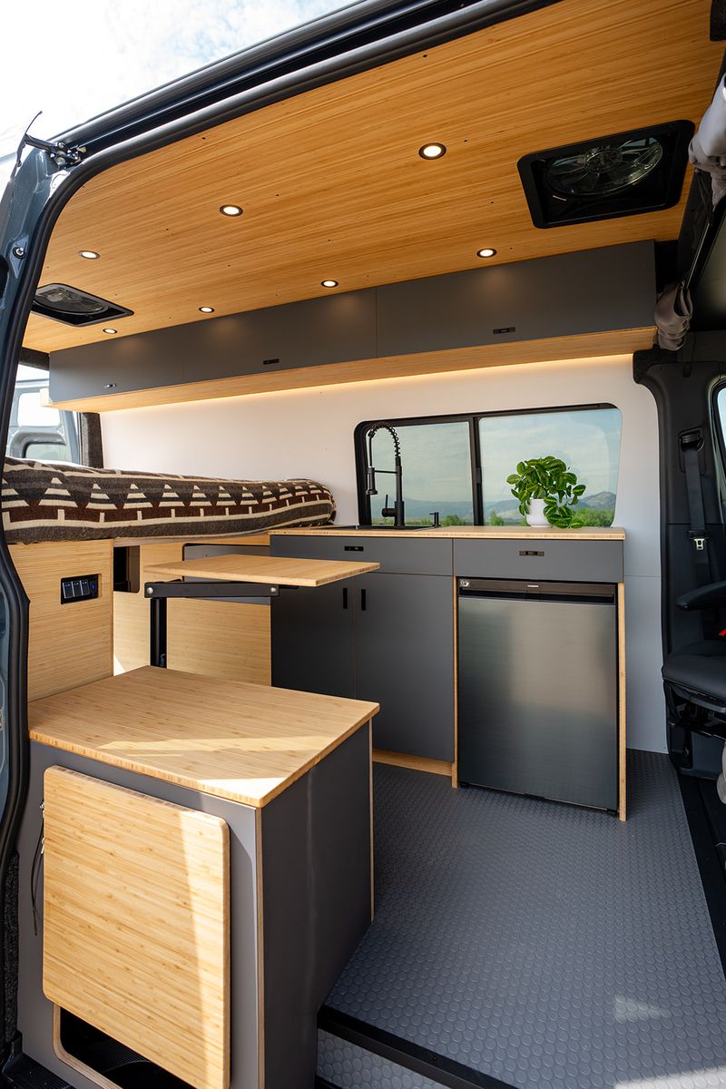 Picture 3/16 of a 2025 Geotrek Bear Peak Sprinter 144 AWD for sale in Boulder, Colorado