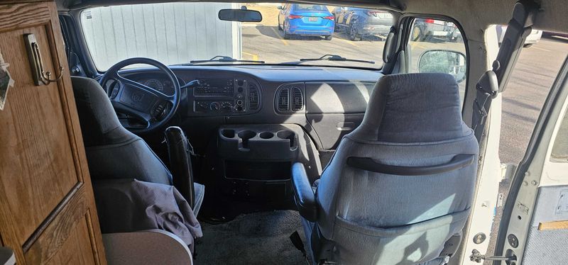 Picture 4/10 of a 2001 Dodge Roadtrek Popular 190 for sale in Denver, Colorado