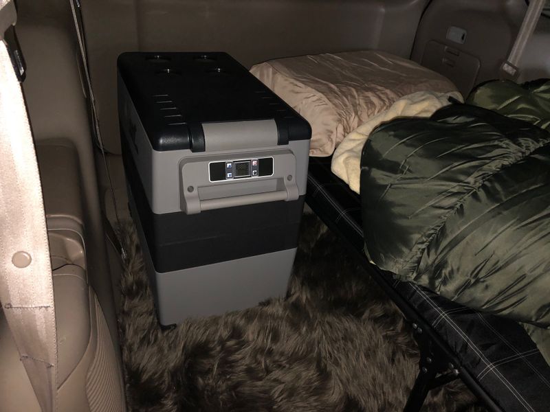 Picture 5/6 of a 2000 TOYOTA SIENNA Complete Turnkey Solar Camper Conversion for sale in Fairfield, California