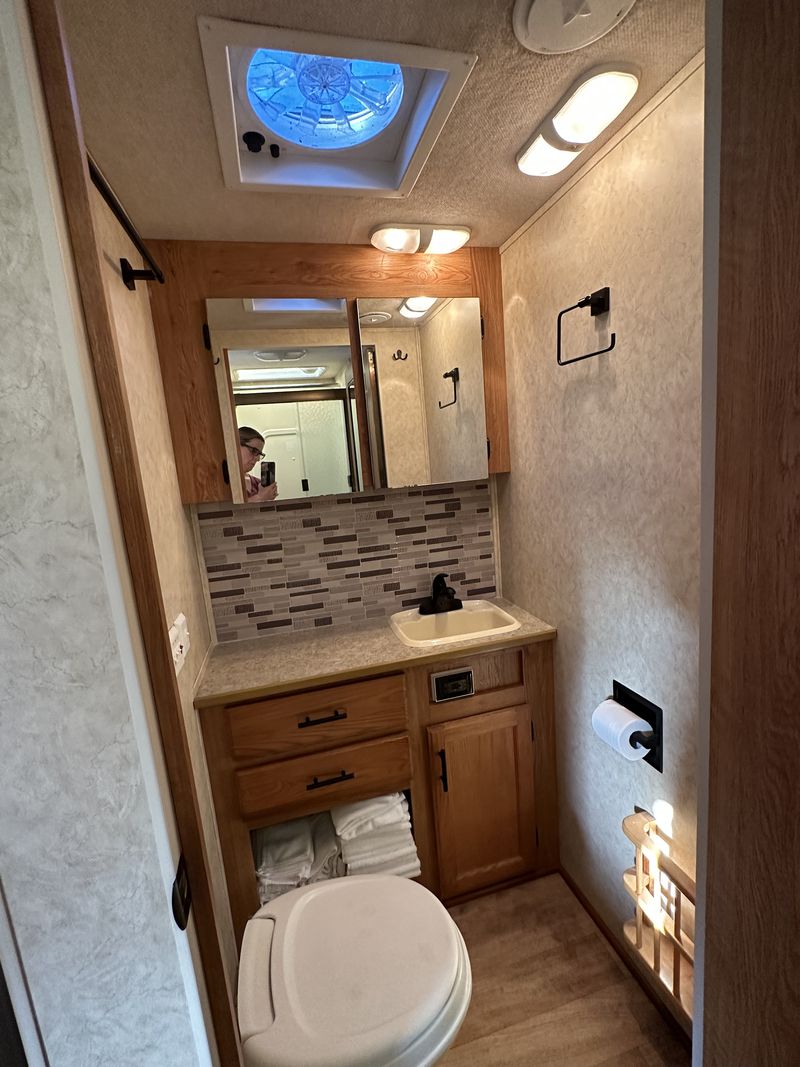 Picture 2/10 of a #Vanlife...Only Comfortable! for sale in Bohemia, New York