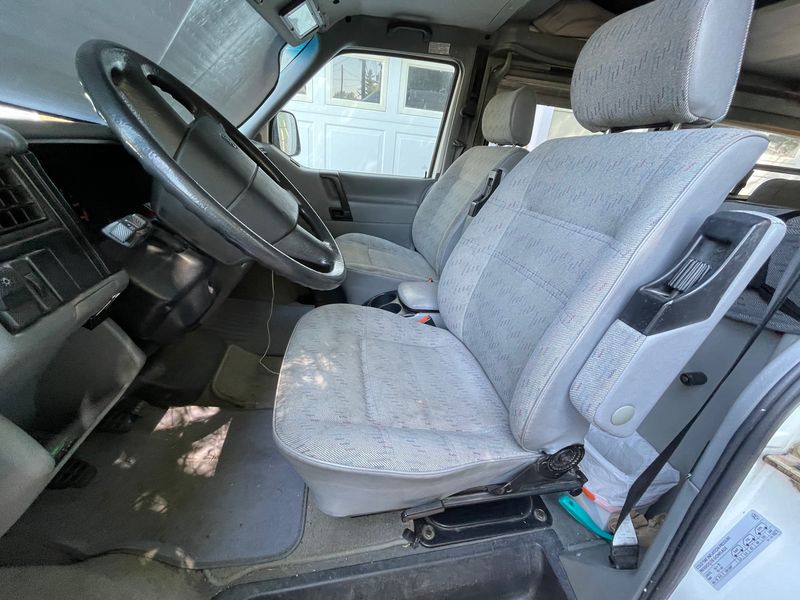 Camper Van For Sale 1995 VW Eurovan 5 speed manual transmission