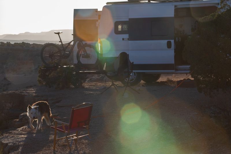 Picture 5/18 of a 2018 Ram Promaster reconstructed title for sale in Portland, Oregon