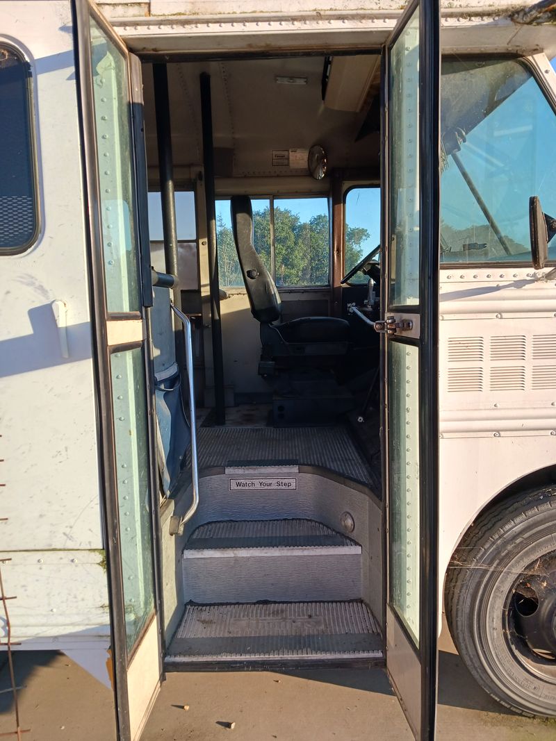 Picture 4/25 of a 1990 GMC P3500 - Mini School Bus for sale in Escondido, California