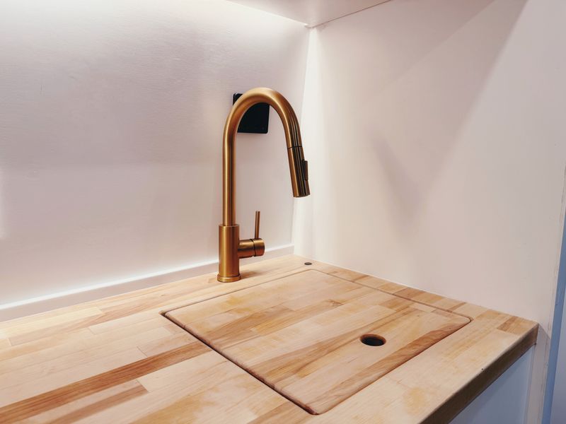 Picture 4/13 of a Beautiful Sprinter w/ shower & ALL the Amenities + Warranty! for sale in Brooklyn, New York