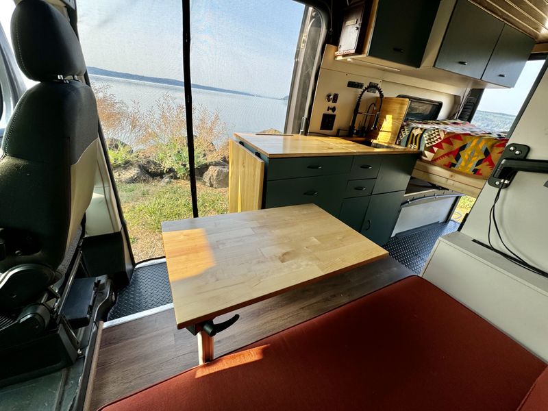 Picture 2/22 of a 4-season Off Grid Van for sale in Bremerton, Washington