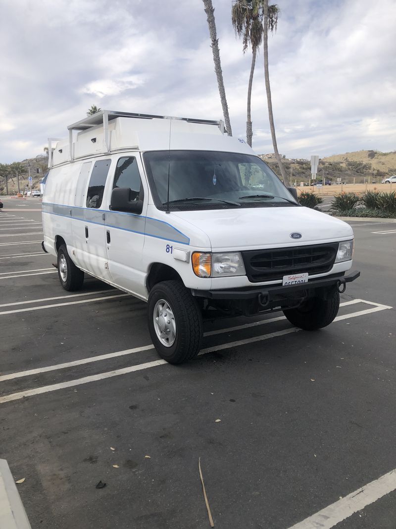 Picture 2/18 of a 2002 ford e350 ex ambulance  for sale in San Clemente, California