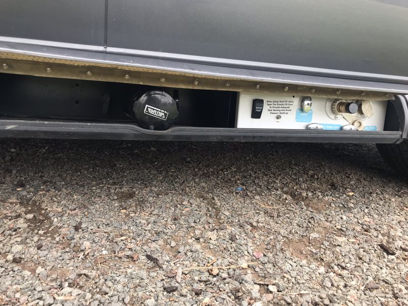 Picture 4/23 of a 2017 Winnebago ERA 70a for sale in Memphis, Texas