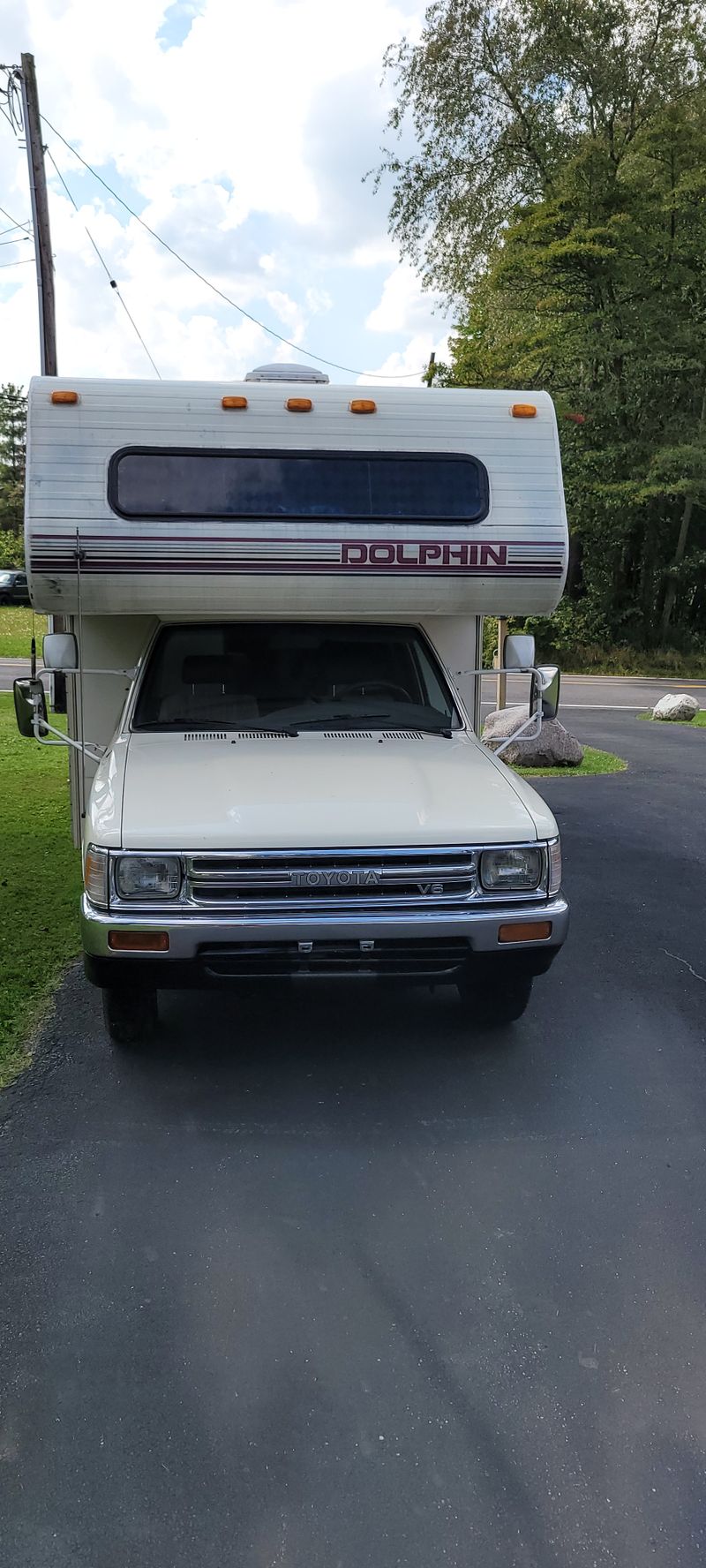 Picture 1/19 of a 1990 Toyota Dolphin for sale in Clinton, Ohio