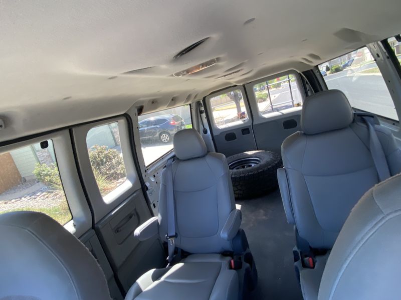 Picture 5/14 of a 2006 Ford econoline 4 x 4 e350 super duty passanger for sale in Colorado Springs, Colorado