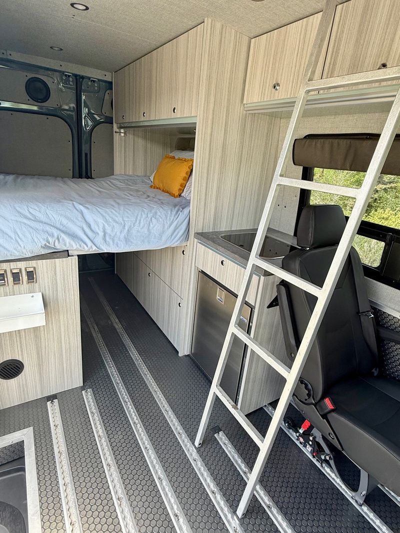 Picture 3/12 of a 2024 AWD LIFTED Sprinter, Sleeps 4! Only 2,100 miles for sale in Hailey, Idaho