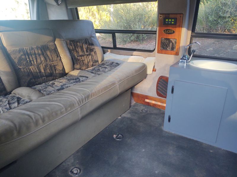 Picture 6/25 of a Ford E 150 Campervan $9,500 obo for sale in Thousand Oaks, California