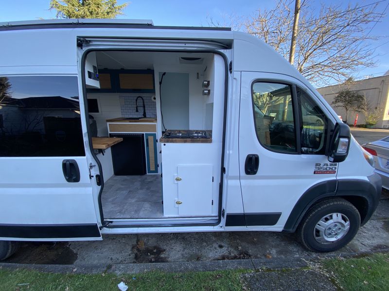 Picture 5/9 of a 2019 Ram Promaster Highroof EXT Camper Van for sale in Redondo Beach, California
