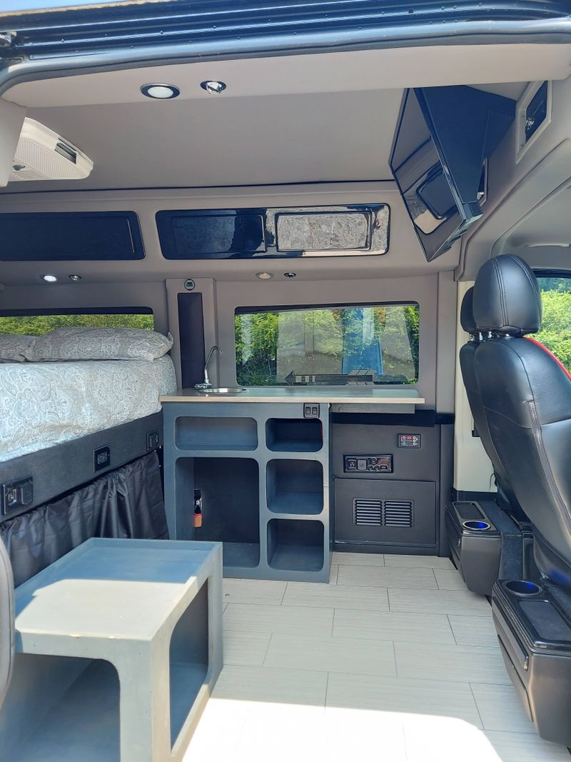 Picture 1/23 of a 2014 Dodge Ram Promaster Campervan for sale in Cleveland, Tennessee