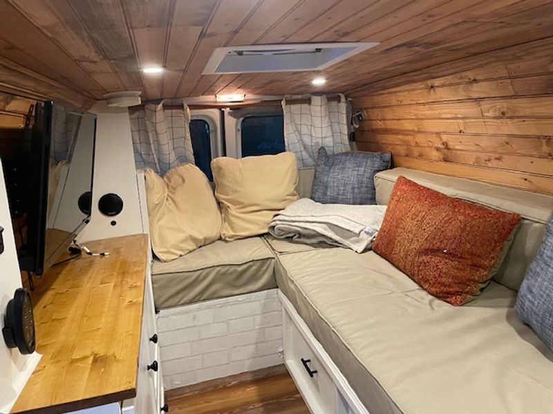 Picture 3/13 of a Great 2014 E150 Camper Van for sale in Kennesaw, Georgia