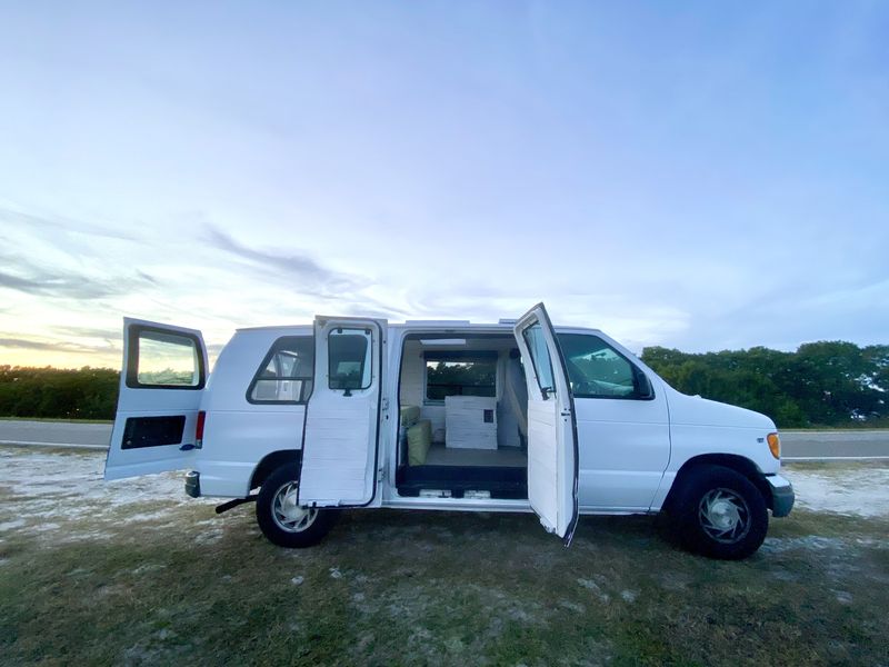 Picture 5/19 of a SKYLIGHT Conversion Camper Van for sale in Saint Petersburg, Florida