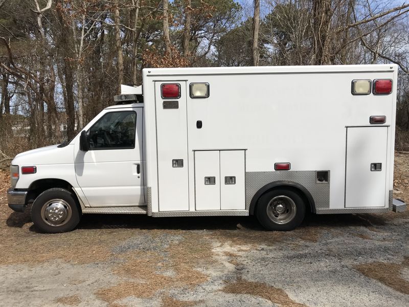 Picture 2/20 of a 2012 Ford E 350 Ambulance for sale in Millersville, Maryland