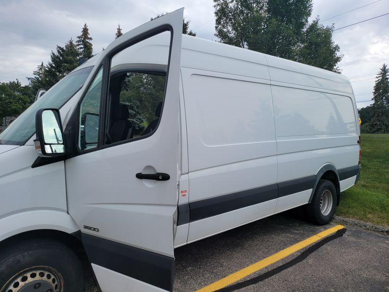 Picture 3/12 of a 2015 Freightliner Sprinter 3500 Extended, Hi Top for sale in Key West, Florida