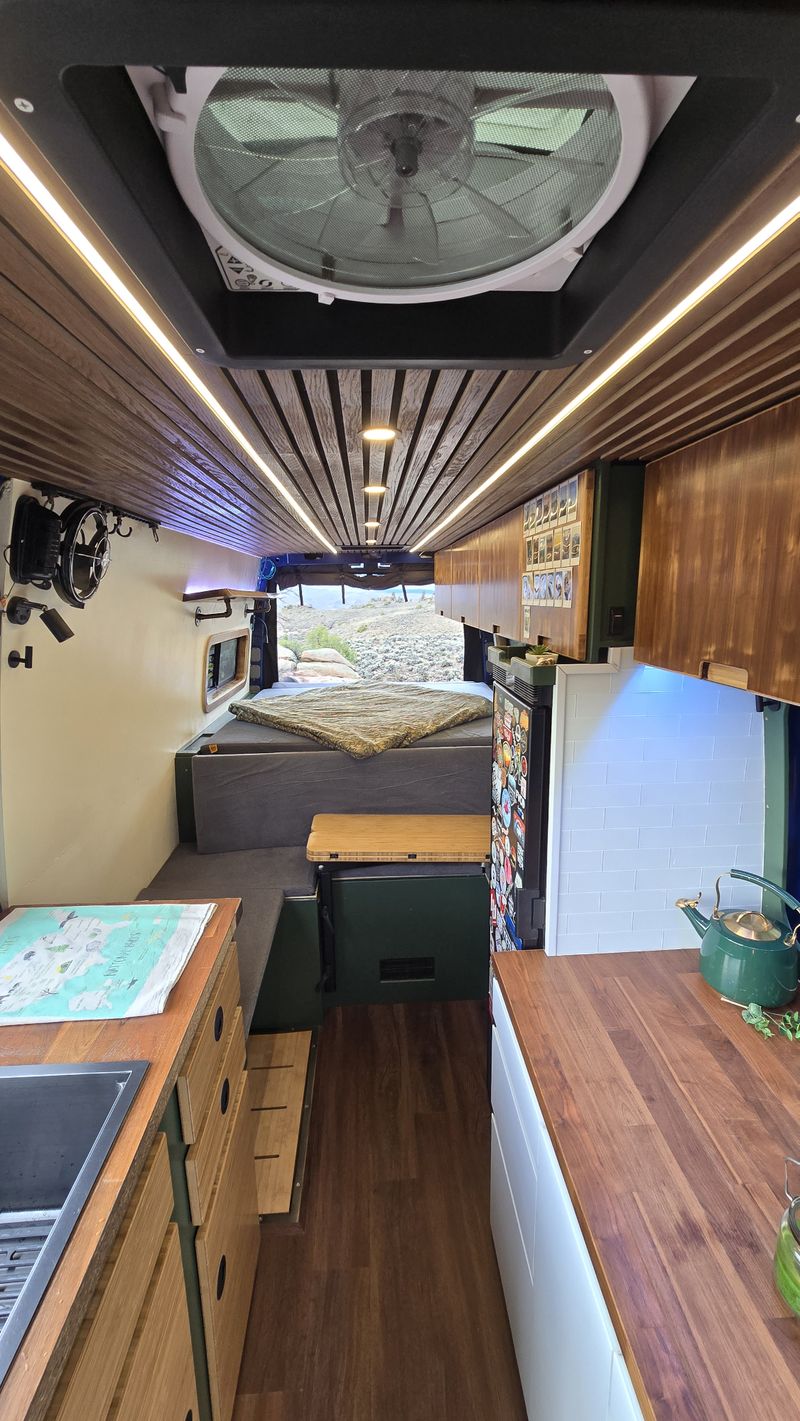 Camper Van For Sale: Fully loaded / Off grid Sprinter