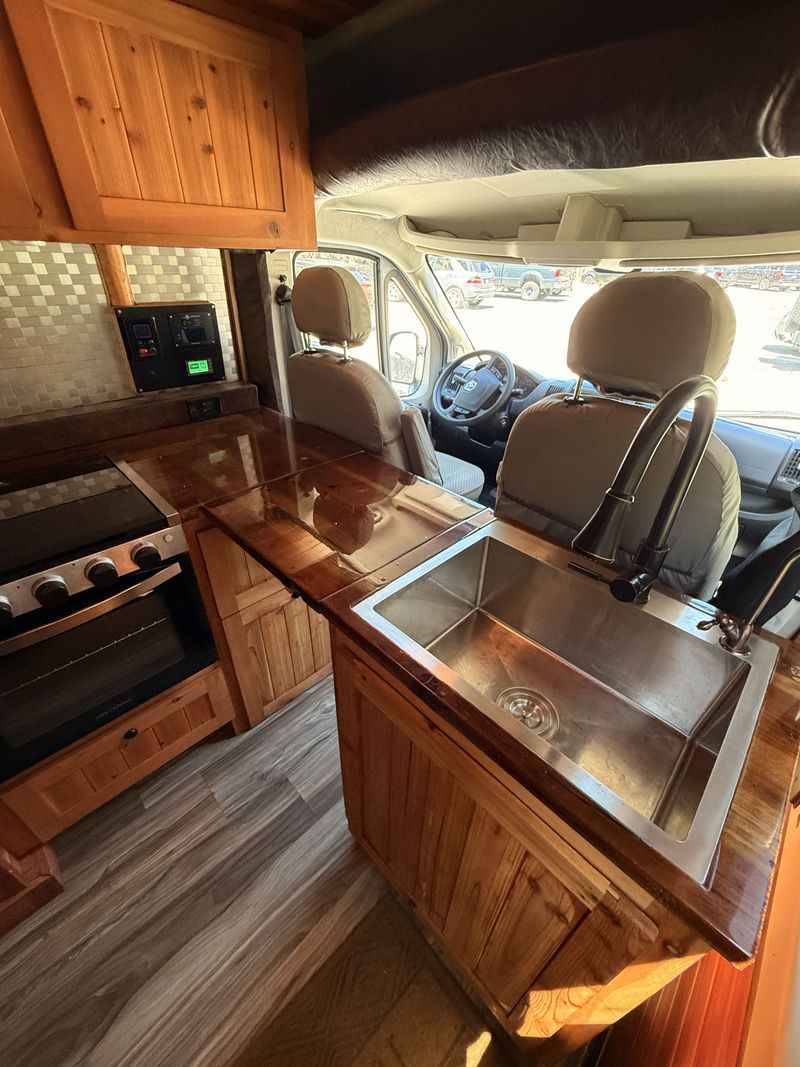Picture 4/22 of a 2019 Ram Promaster 3500 Stealth Camper for sale in Truckee, California