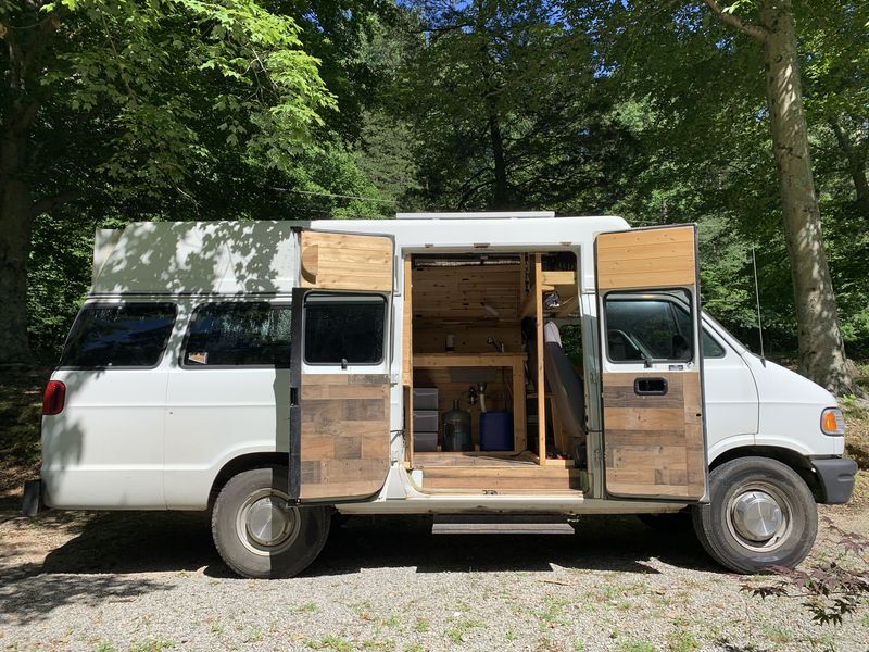 Picture 1/29 of a 1997 Dodge Ram Van 3500 for sale in Burns, Tennessee