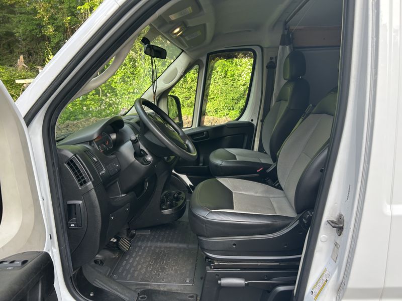 Picture 5/11 of a 2020 Ram Promaster 1500 for sale in West Bridgewater, Massachusetts
