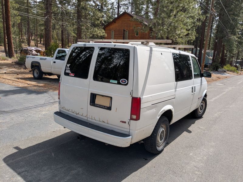 Picture 4/26 of a 1994 Chevy Astro Van - Basic Conversion for sale in South Lake Tahoe, California