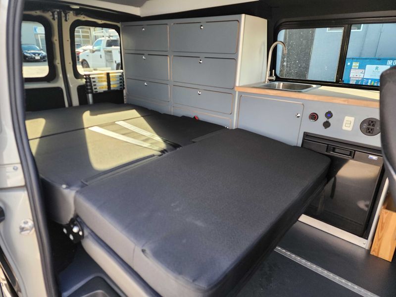 Picture 4/11 of a Mercedes-Benz Metris Camper 2022 for sale in Redwood City, California