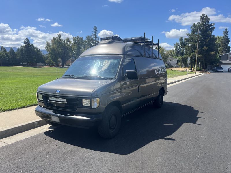 Picture 2/18 of a 1995 Ford E150 medium top for sale in San Jose, California