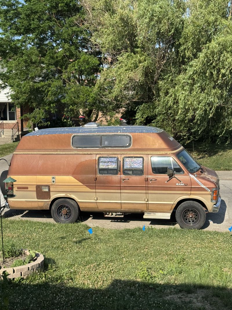 Picture 4/11 of a Camper Van! Scooby Doobie Doo for sale in Indianapolis, Indiana