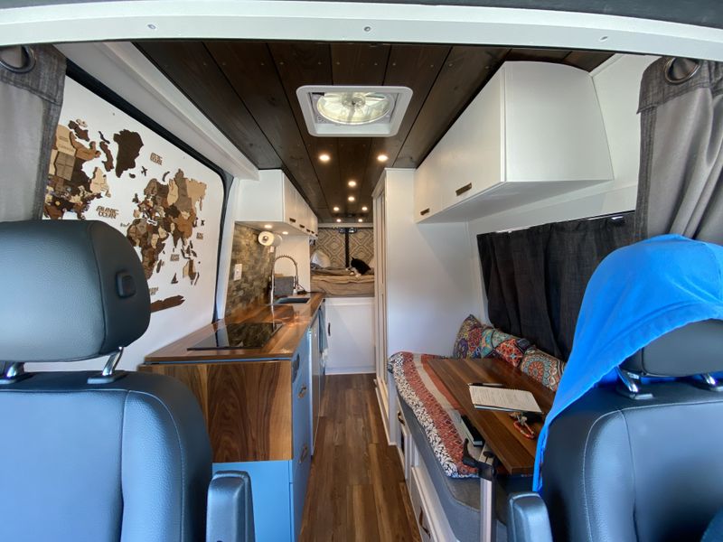 Picture 5/28 of a 2019 Mercedes Sprinter 4x4 LUXURY VAN BUILD  for sale in Raleigh, North Carolina