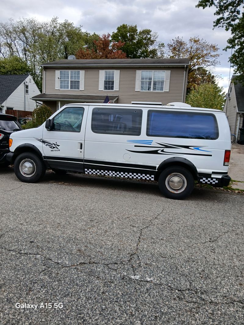 Picture 3/43 of a 2004 ford e350 for sale in Avenel, New Jersey