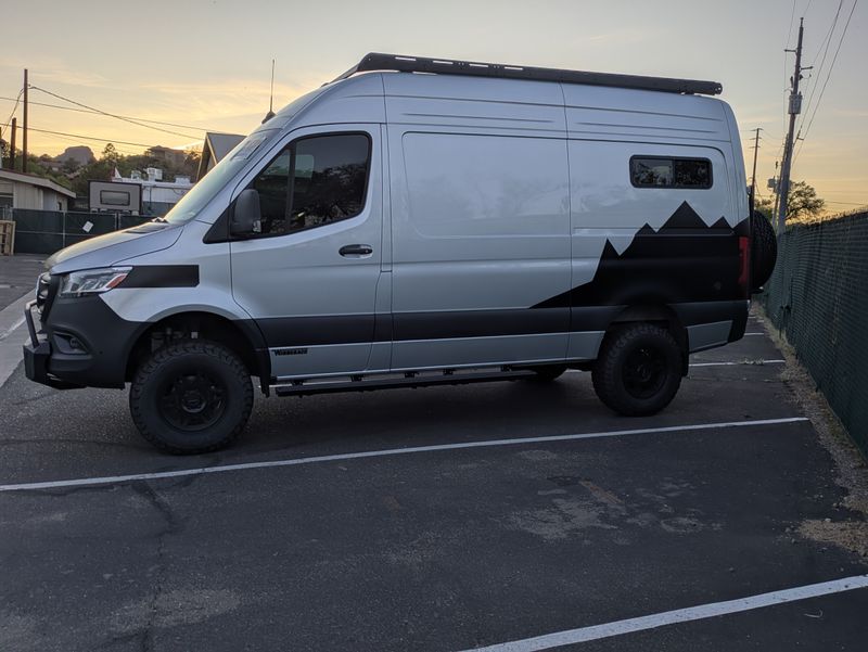 Picture 1/10 of a 2025 Winnebago Adventure Wagon 144 AWD 5,000 Miles for sale in Prescott, Arizona