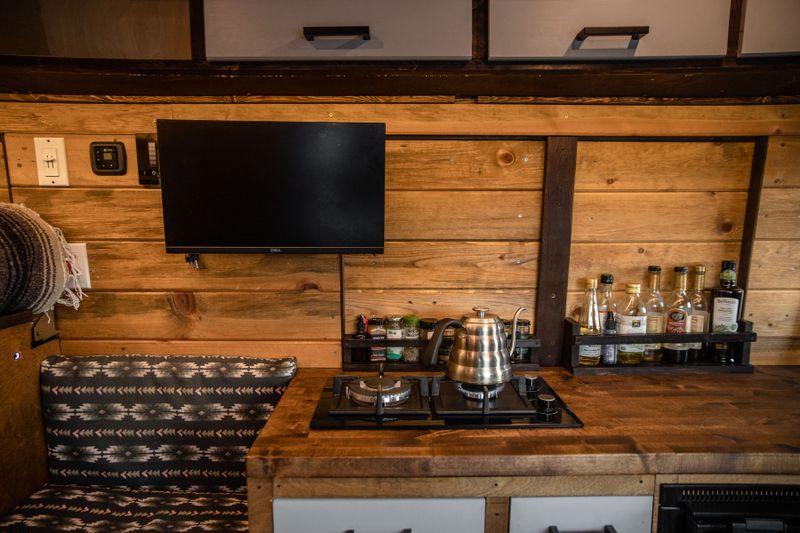 Picture 3/18 of a Cozy, Adventure-Ready RAM Promaster 159" WB for sale in Boulder, Colorado