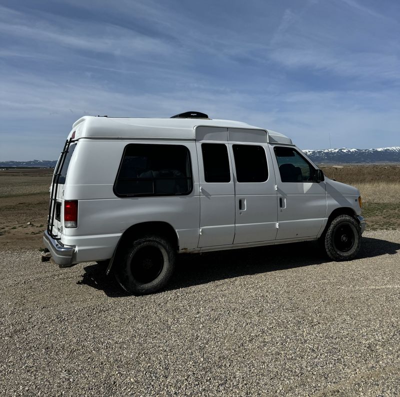 Picture 1/25 of a 2000 Ford E350 Super Duty V10 Triton for sale in Driggs, Idaho
