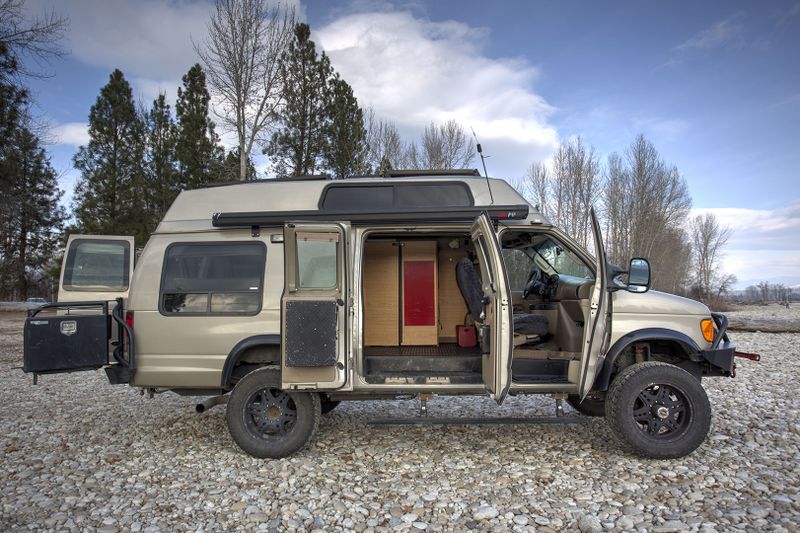 Picture 3/12 of a 2007 E350 4x4 Fixed Top - Sportsmobile conversion for sale in Sioux Falls, South Dakota